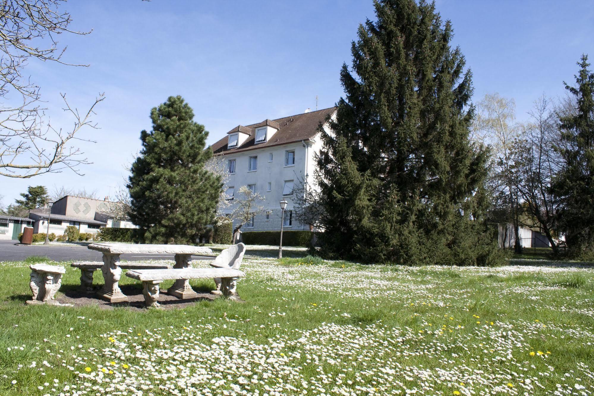 Belvedere Montargis Amilly Exterior photo